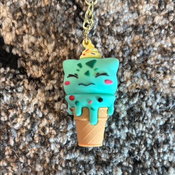 Pokemon Keychain set - Picture 5 of 6